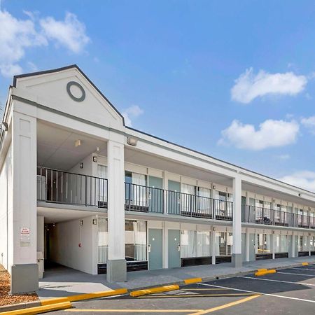 Rodeway Inn Ориндж Парк Екстериор снимка