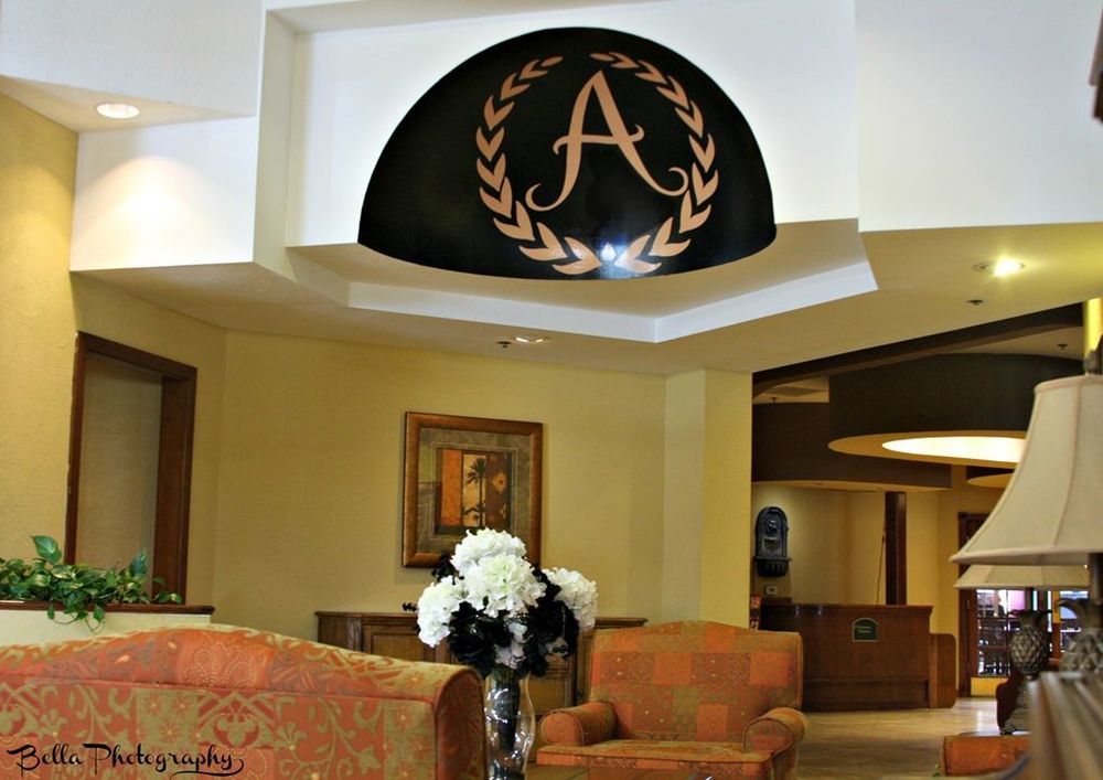 Rodeway Inn Ориндж Парк Интериор снимка